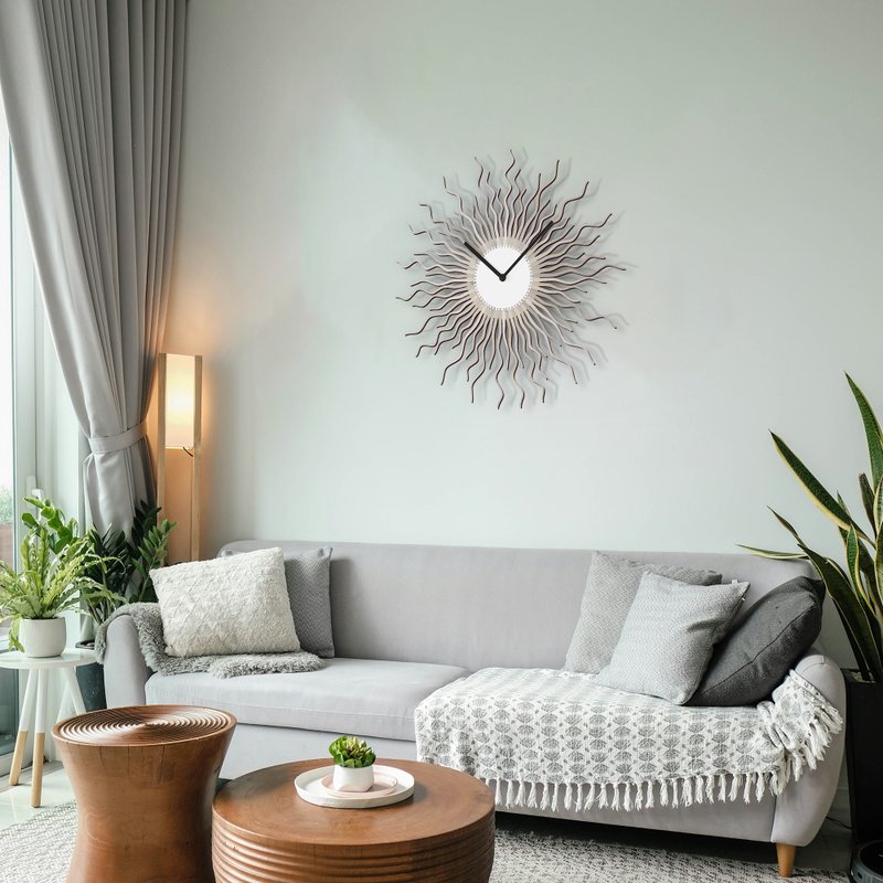 Medusa银色 - 手工制作的白色和银色挂钟 - 时钟/闹钟 - 木头 银色