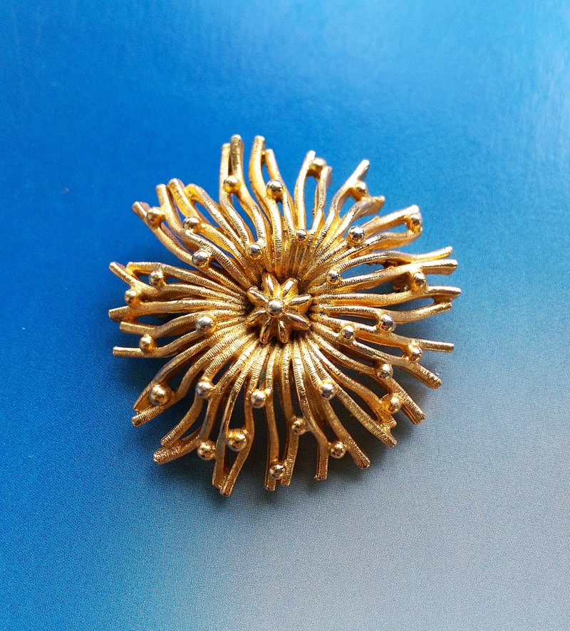 Vintage Jewelry 西洋古董饰品 立体 金色调 海葵花 花卉 别针 - 徽章/别针 - 其他金属 金色