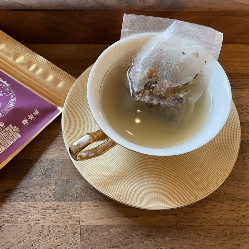 李亭香x黄永生 | 大稻埕名物汇集 | 补气养生饮 - 茶 - 新鲜食材 紫色