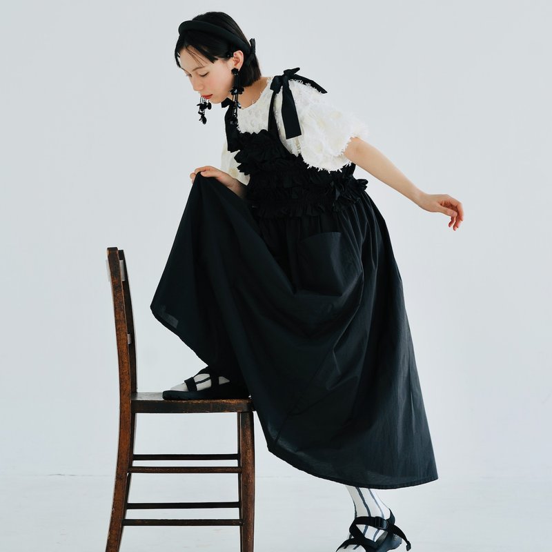 黑色冰川棉重工花边背心裙 / 洋装 连身裙 吊带 绑带 宫廷 礼服 - 洋装/连衣裙 - 棉 黑色
