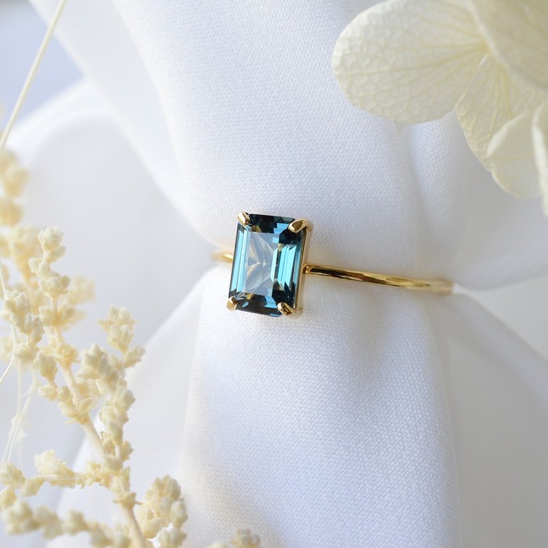 伦敦蓝托帕石戒指 日本制造 18K - 戒指 - 宝石 