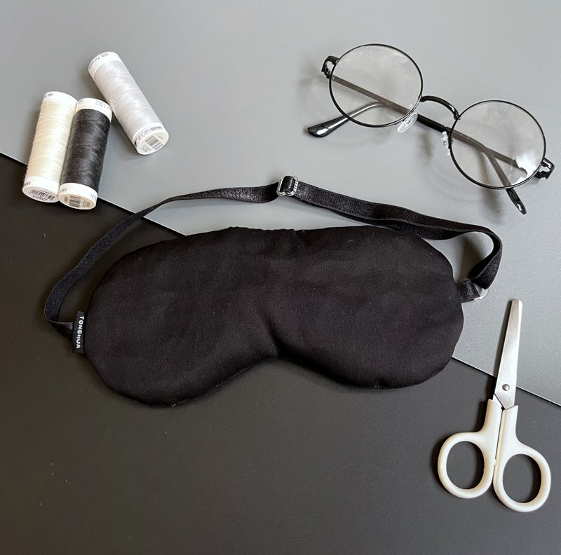 有机棉手工眼罩 100%纯天丝 素面 黑色 重磅厚斜纹 可调整长度 - 眼罩 - 植物．花 黑色