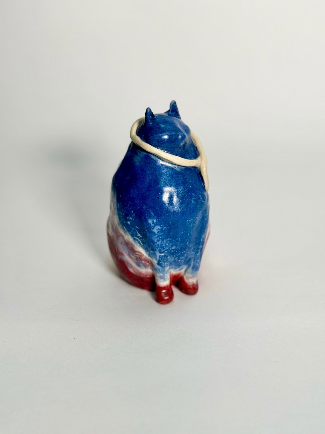 红色沙滩上的猫  手绘陶H14cm - 玩偶/公仔 - 陶 