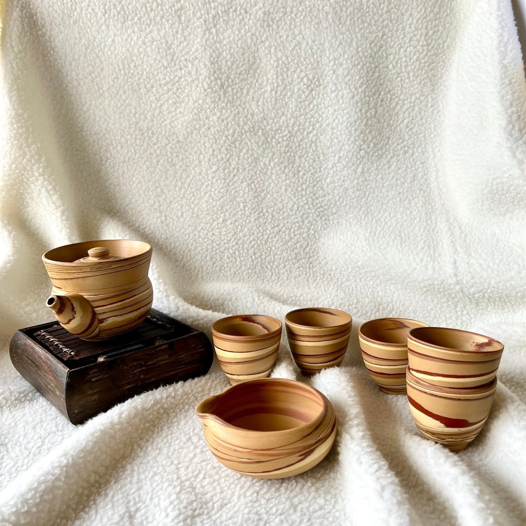 日本 昭和时期常滑烧纹泥茶具组│落款石仙 茶壶 茶海 茶杯 - 茶具/茶杯 - 陶 咖啡色