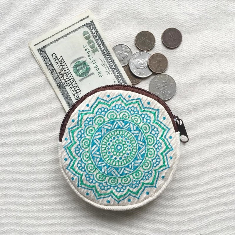 手绘零钱包 圆型 3c收纳包 蓝绿色 粉蓝色 草绿 Henna Mandala 设计 彩绘 汉娜 蔓蒂 曼陀罗 禅绕 民族 印度彩绘 帆布 - 零钱包 - 其他材质 绿色