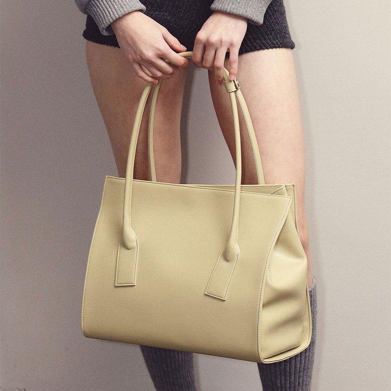 韩国制 MUR New Day Bag Vegan Leather 包包 (yellow Khaki) - 侧背包/斜挎包 - 环保材料 