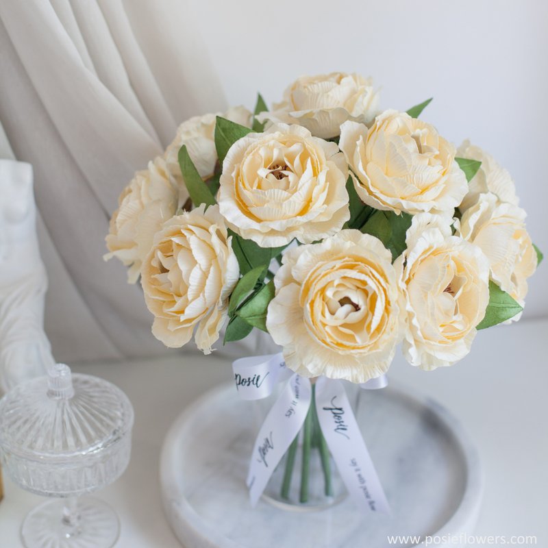 VANILLA CAMELLIA |  Mini Marseille vase for Home Decoration - 摆饰 - 纸 黄色