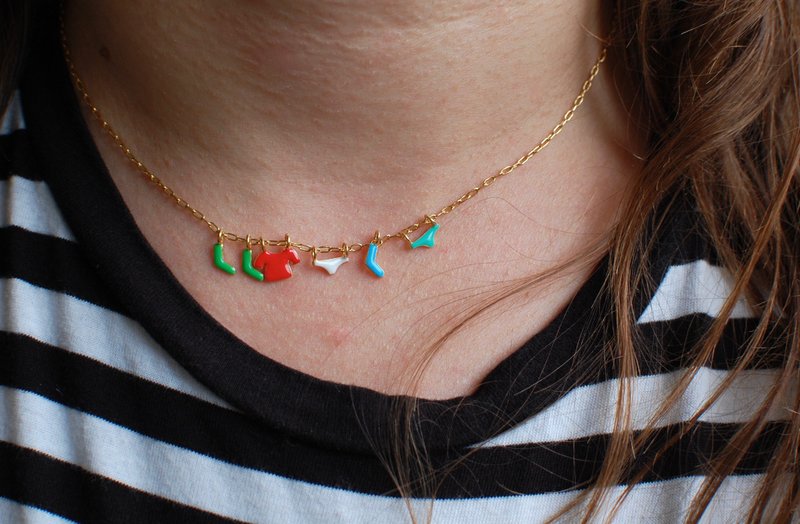 镀金洗衣项链 珐琅小衣物吊饰 - 项链 - 贵金属 金色