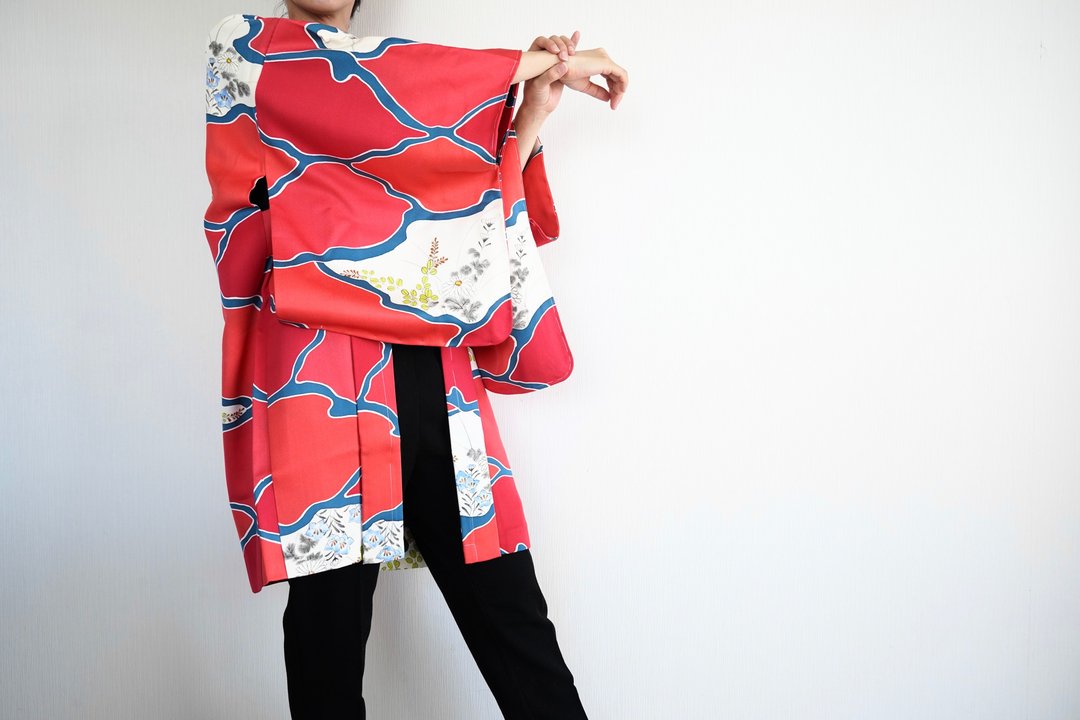 日本和服、红色花卉和服、复古和服、和服外套 - 女装休闲/机能外套 - 丝．绢 红色