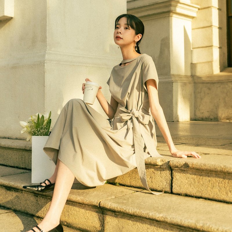 Zhendi_真谛绑带洋装_25SF103_灰 - 洋装/连衣裙 - 聚酯纤维 灰色