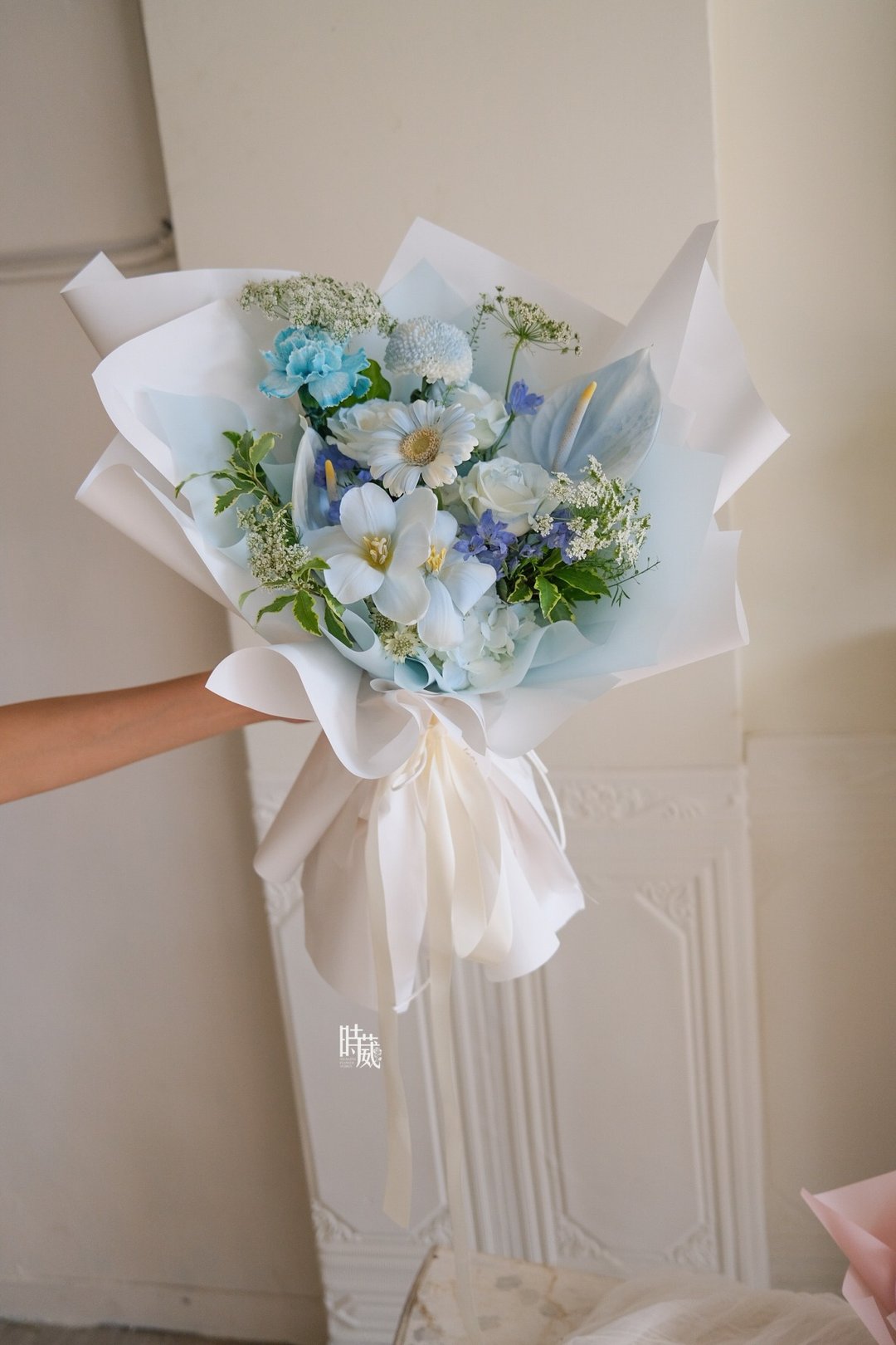 碎冰蓝 郁金香 非洲菊 鲜花花束/限台中地区 - 干燥花/捧花 - 植物．花 蓝色