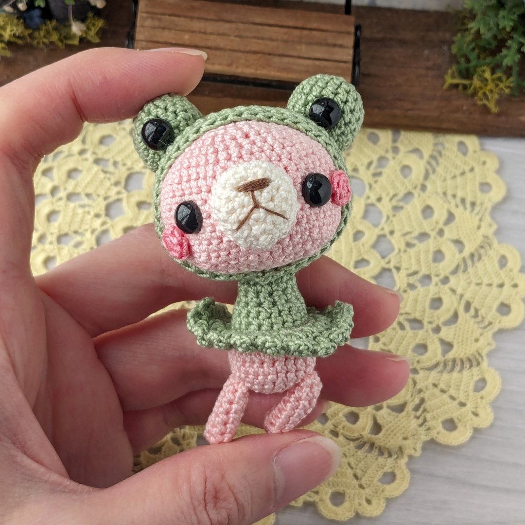 【pdf / 日本人】一只兔子穿着青蛙服装雨披 / amigurumi 图案 - 其他数码商品 - 其他材质 