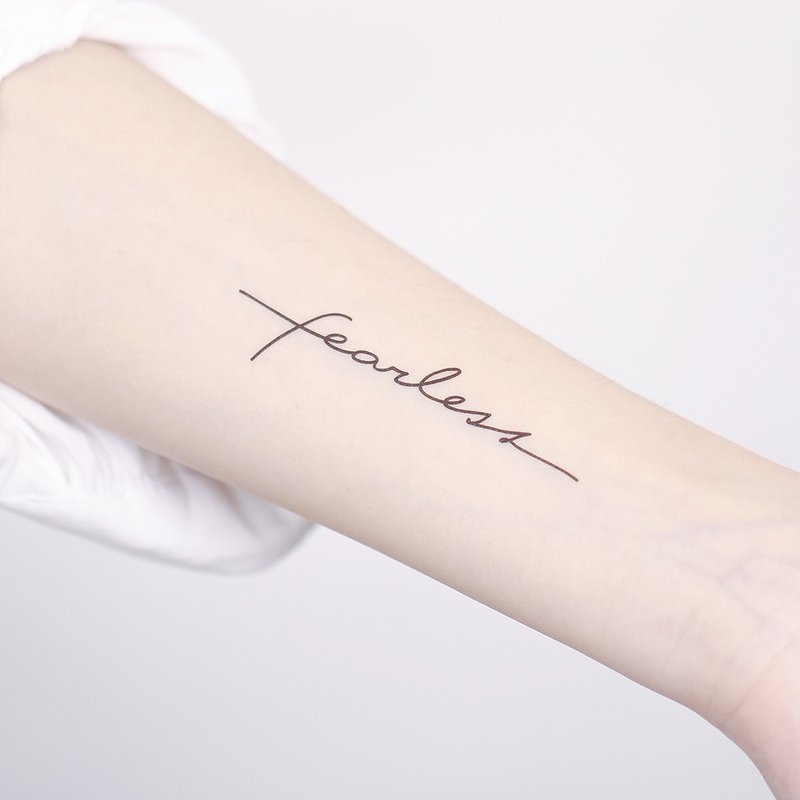 刺青纹身贴纸 -  Fearless 无所畏惧 手写文字 2入 - 纹身贴 - 纸 黑色