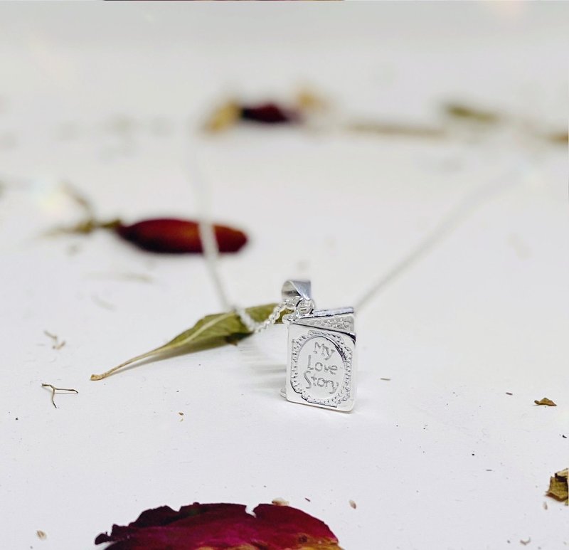 925纯银 爱情故事小书项链  My Love Story 可放照片 - 项链 - 纯银 银色