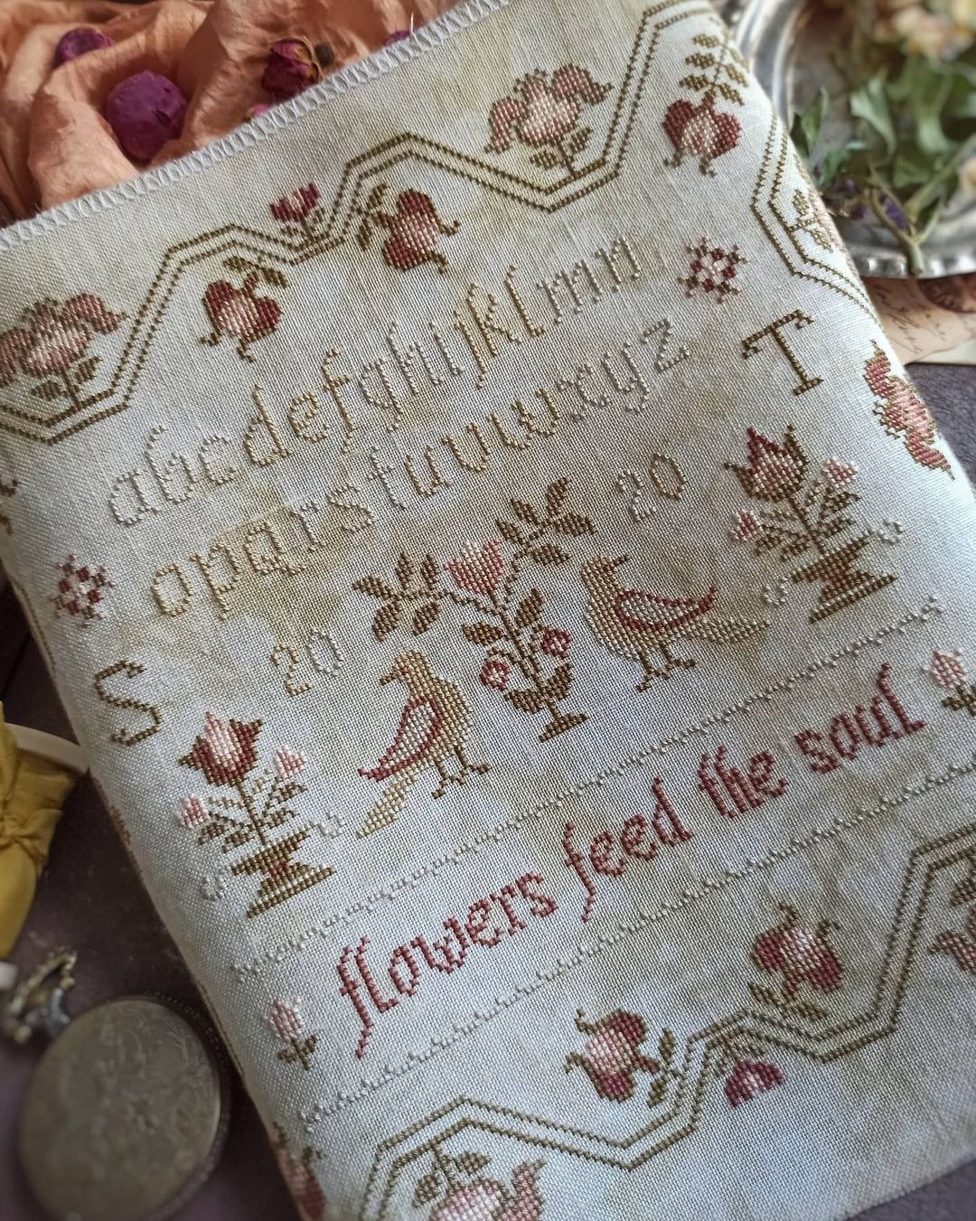 Feed your soul PDF DIGITAL/ Stitches through the years/cross stitch pattern - 手工艺教程/工具书 - 其他材质 