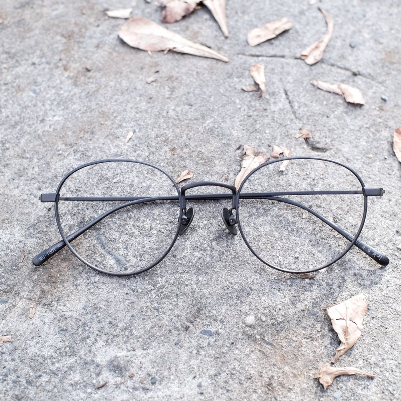 【目目商行】超热卖新版超轻量 纯钛金属框 新款钛金属鼻垫 雾面铁灰 高延展性 轻量无负担镜框 可加购专属夹片 - 眼镜/眼镜框 - 其他金属 灰色