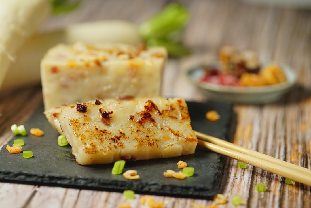 【门市自取】三点水足料腊味本地萝卜糕 香港种植 贺年糕点 - 熟食小吃 - 新鲜食材 金色