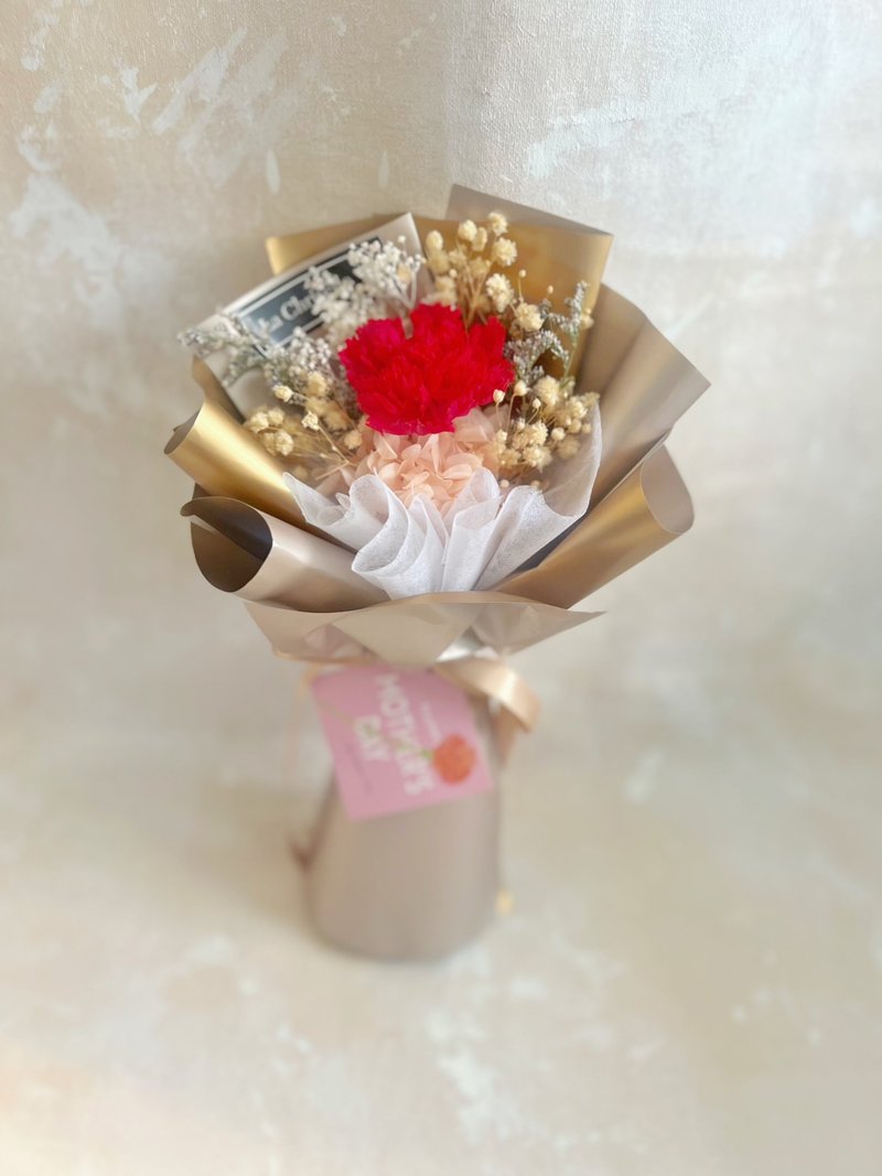 只限香港 母亲节花束系列 尊贵妈妈 红色 康乃馨 永生花 保鲜花 - 干燥花/捧花 - 植物．花 红色