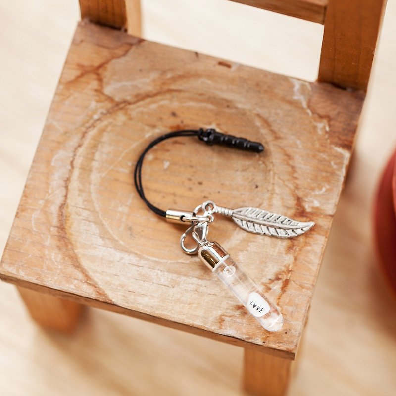 定制化姓名刻字 手作定制化手机防尘塞吊饰 样式D 古银羽毛坠饰 - 耳机 - 玻璃 银色