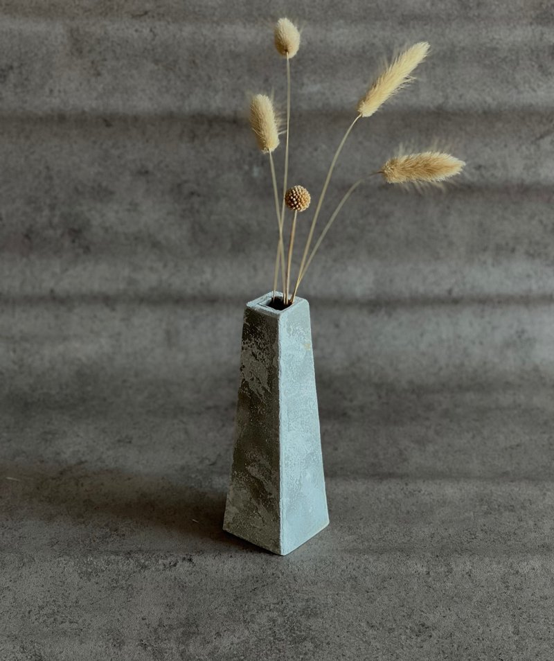 花器/桌上型摆件/白雪皑皑-jesmonite/ 交换礼物/水泥 - 花瓶/陶器 - 水泥 