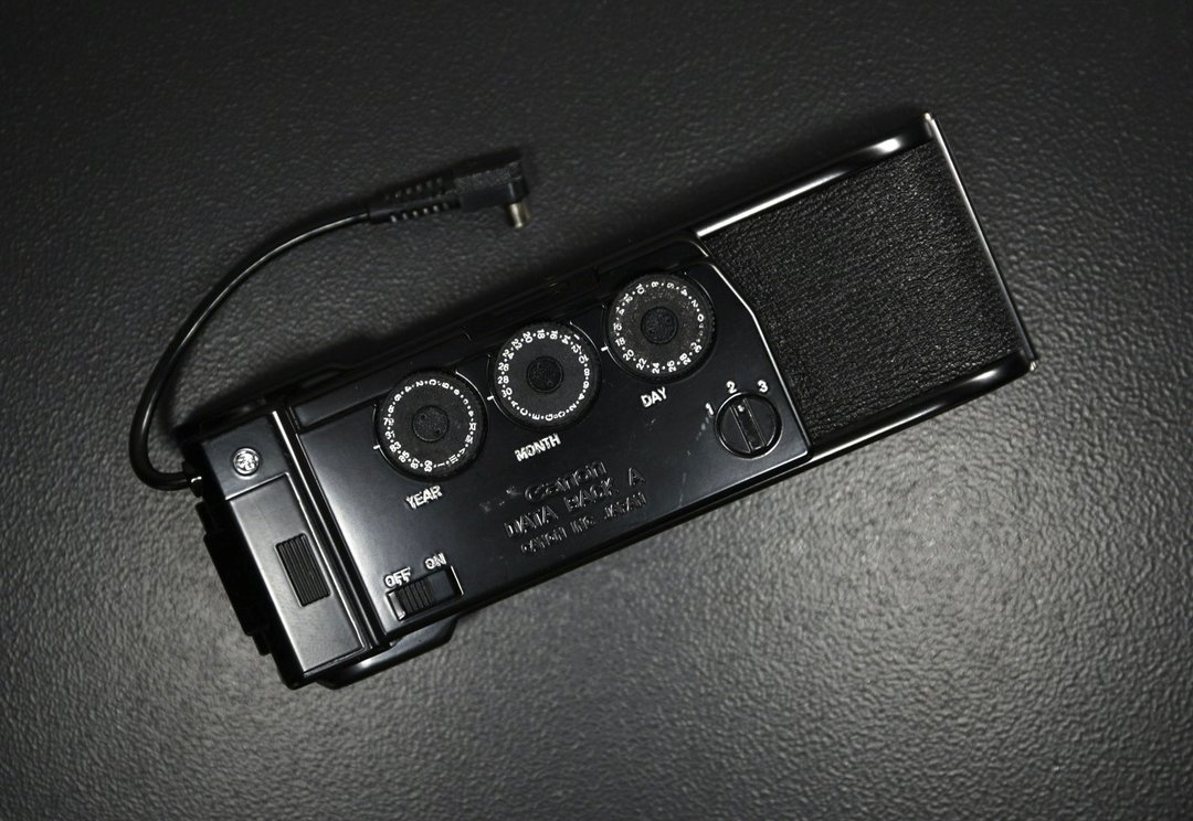 【经典古物】佳能 Canon Data Back A AE-1 A-1专用 日期机背 - 相机 - 其他材质 