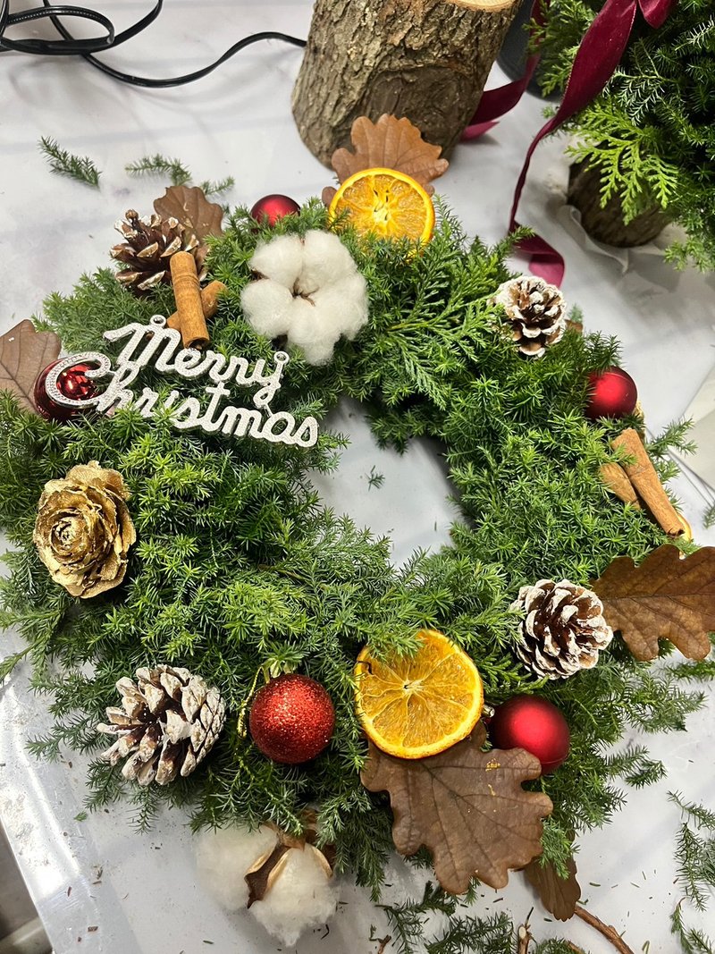 淡淡香气圣诞花圈 干燥雪松 - 墙贴/壁贴 - 植物．花 橘色