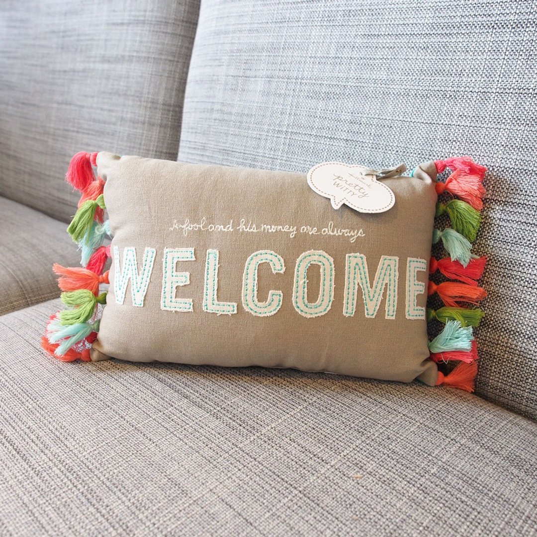 美言之智 Welcome彩色流苏抱枕【Hallmark-居家礼品】 - 枕头/抱枕 - 聚酯纤维 多色