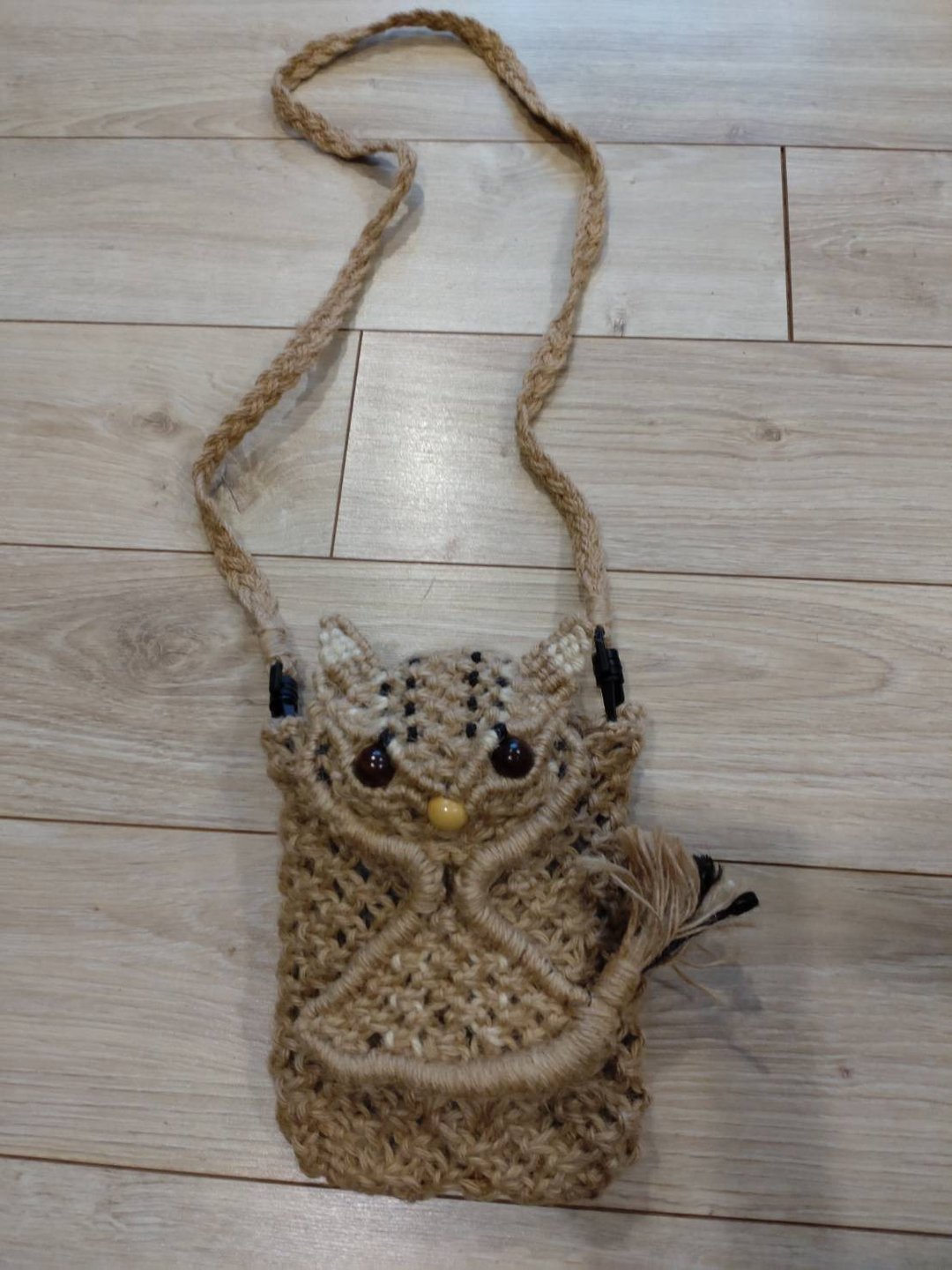 纯手工编织石虎造型侧背小包 - 侧背包/斜挎包 - 棉 卡其色