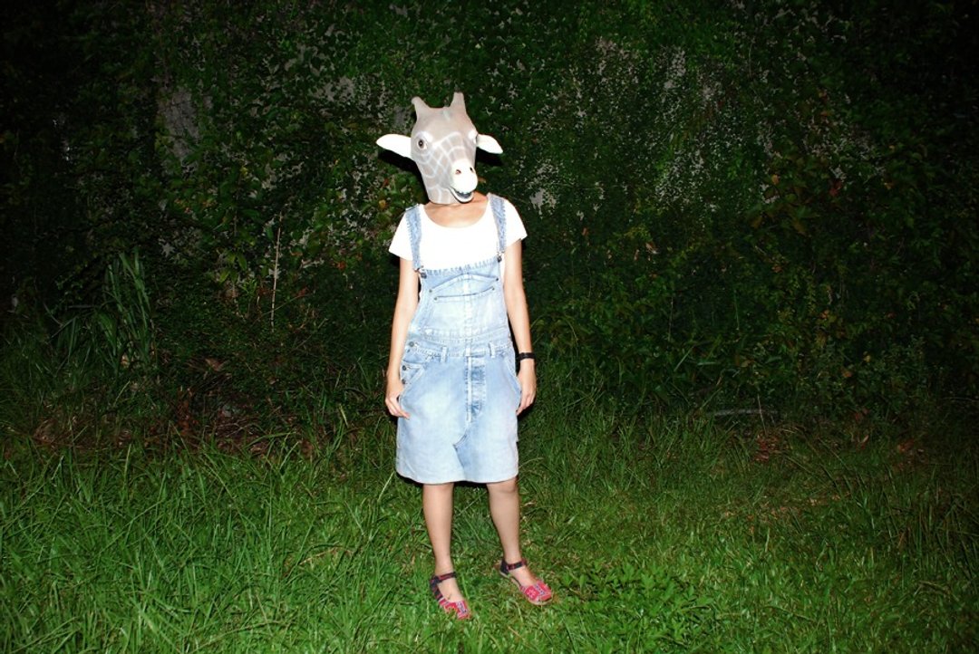 {:::Giraffe 长颈鹿人:::}_仿旧刷色厚牛仔吊带裙 - 洋装/连衣裙 - 棉 蓝色