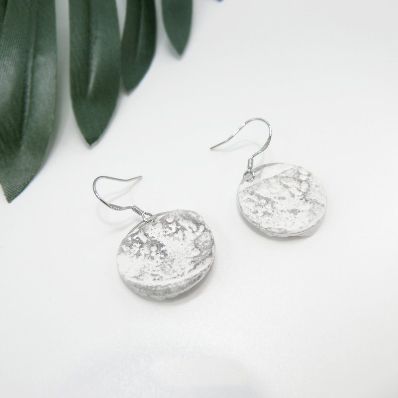 月球系列-月海垂吊耳环(生日礼物/情人礼物) - 耳环/耳夹 - 水泥 蓝色