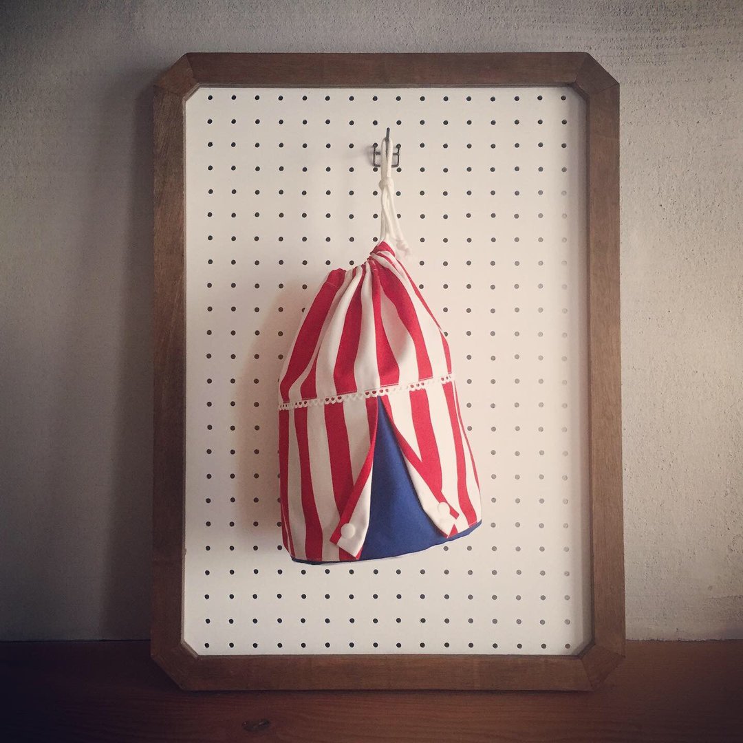 big circus drawstring - 化妆包/杂物包 - 棉．麻 红色