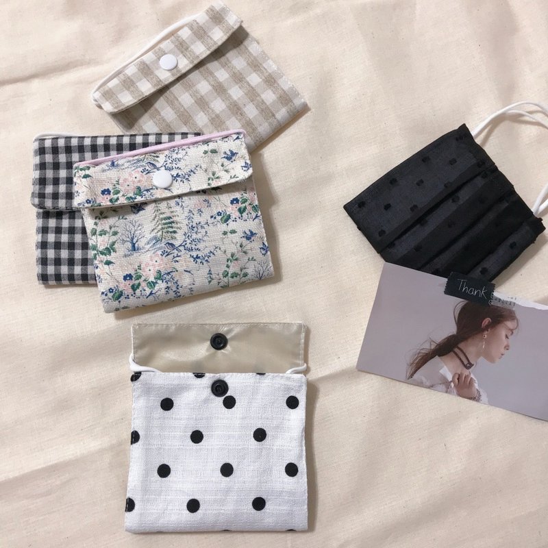 口罩收纳夹 口罩暂放袋 内层防泼水 可水洗 - 口罩 - 棉．麻 白色