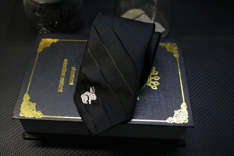 黑色兔子刺绣雅痞真丝领带暗纹商务necktie - 领带/领带夹 - 丝．绢 黑色