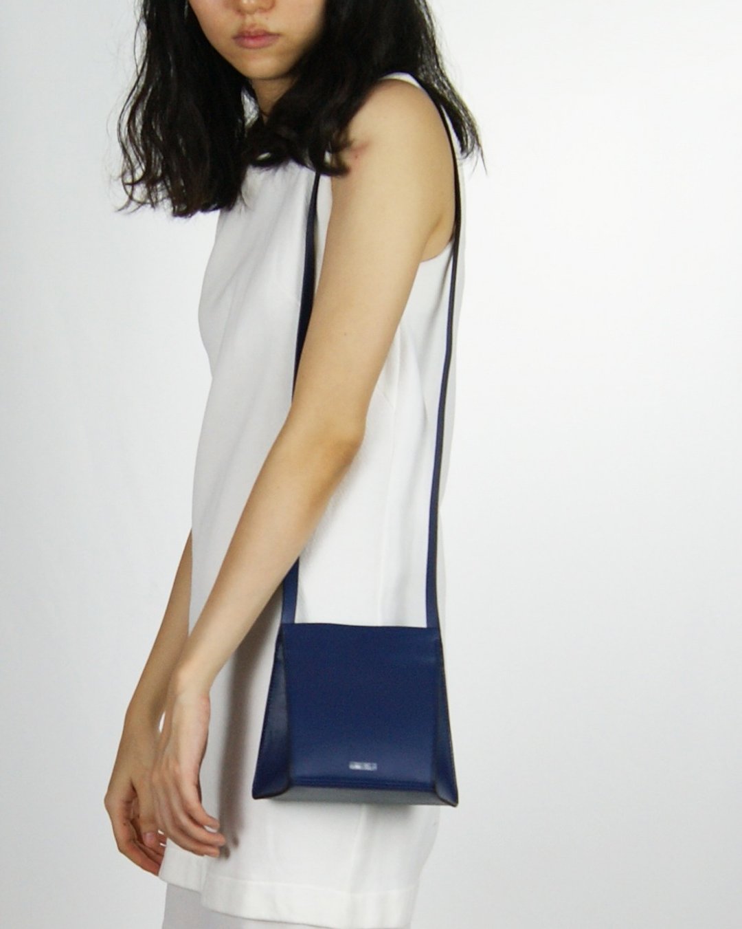 Mini-Dash Crossbody Bag in Navy Blue - 侧背包/斜挎包 - 真皮 蓝色