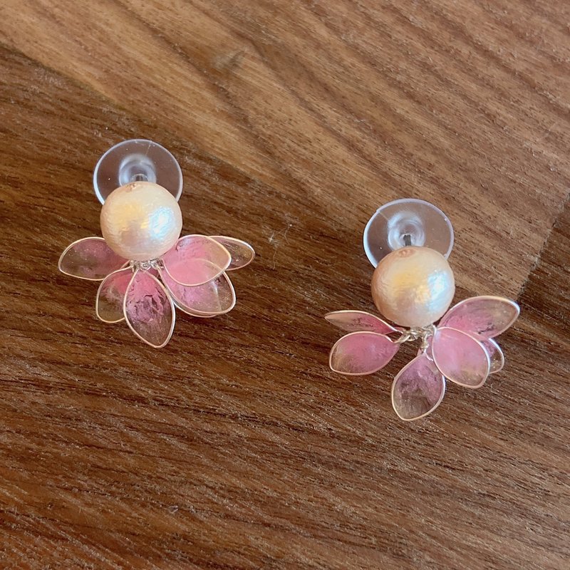 【AurorA百宝盒】A039─跳舞精灵─粉黄-耳针 - 耳环/耳夹 - 树脂 