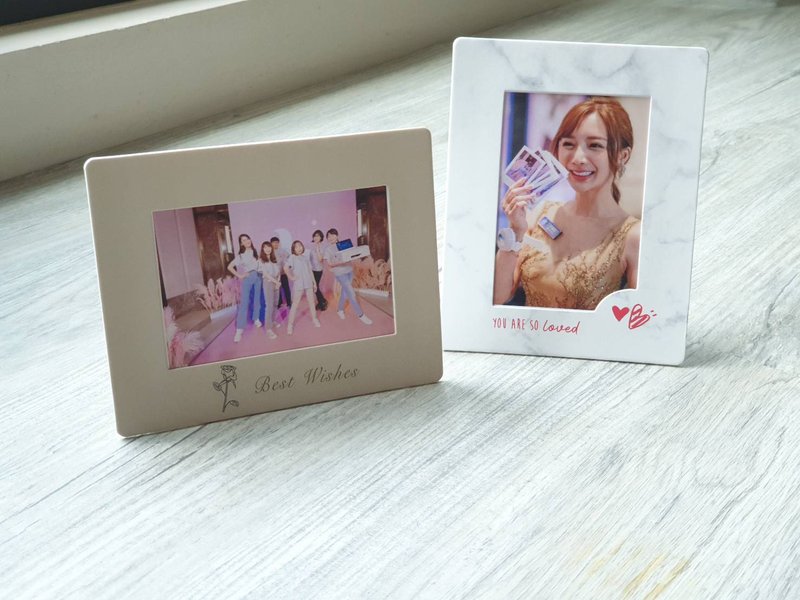 信封式轻质纸相框(婚礼小物、幼稚园毕业礼、生日礼、情人节礼物) - 相簿/相册 - 纸 多色