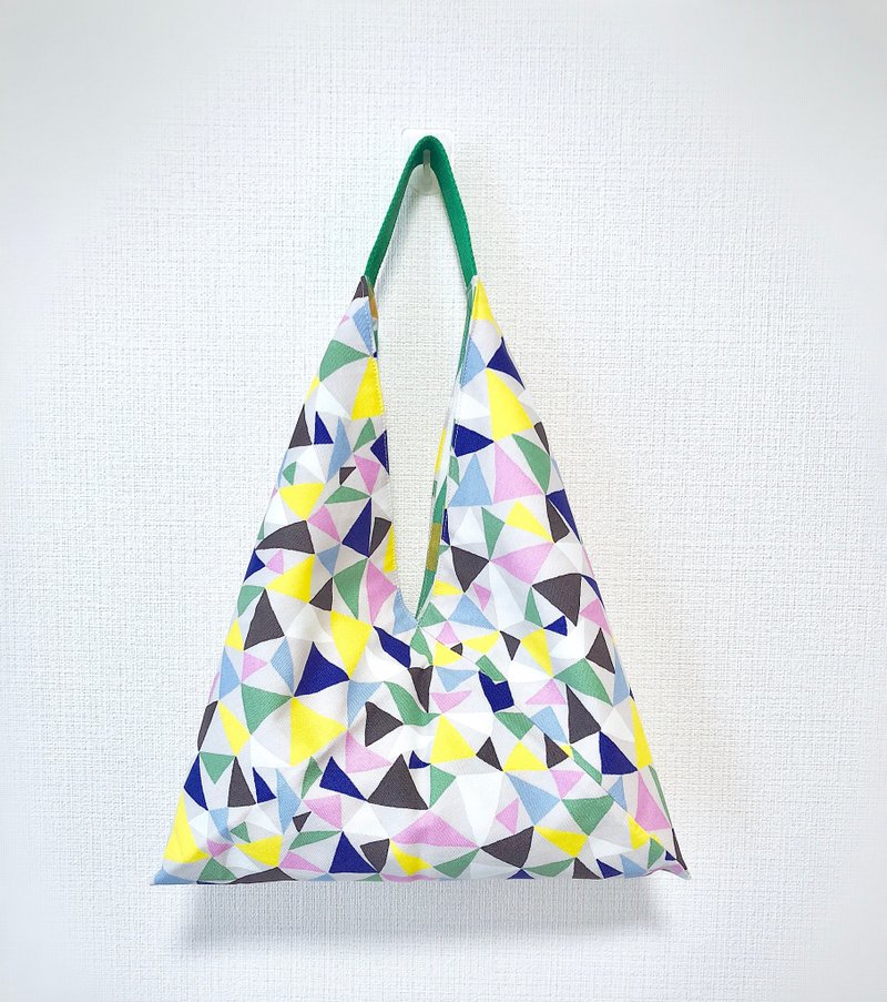 春夏粽形手提包/日本进口布/绿乱三角 - 手提包/手提袋 - 棉．麻 多色