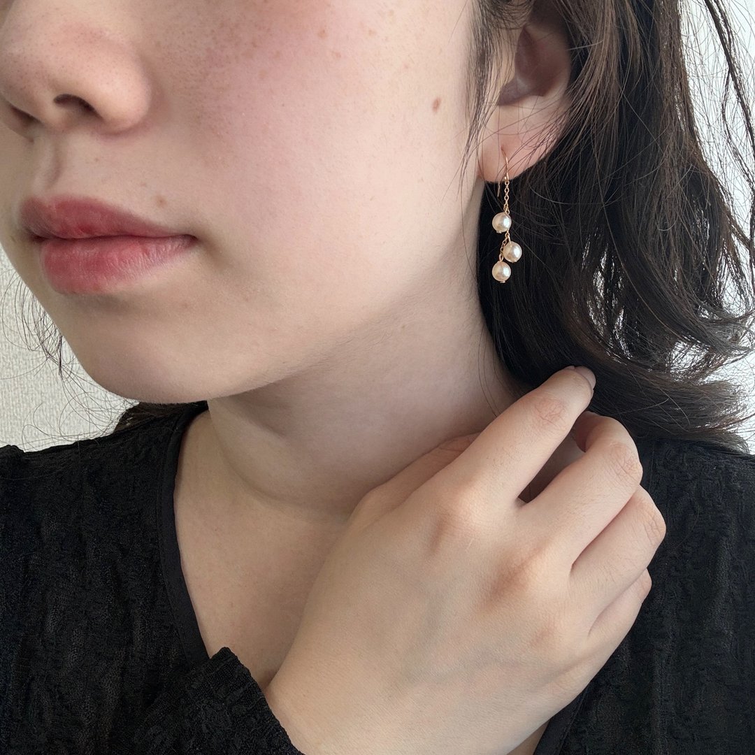 日本 Akoya 海水珍珠耳环 三颗垂坠设计 5–5.5mm 全 14KGF 细致日常 - 耳环/耳夹 - 珍珠 白色