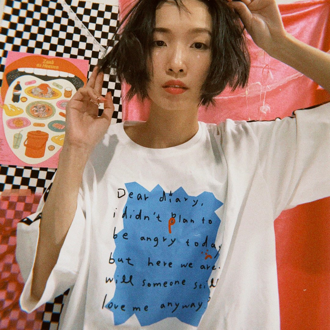 宽宽大大 T 2.0  |  小花的日记 ( 白 ) - 女装 T 恤 - 棉 白色