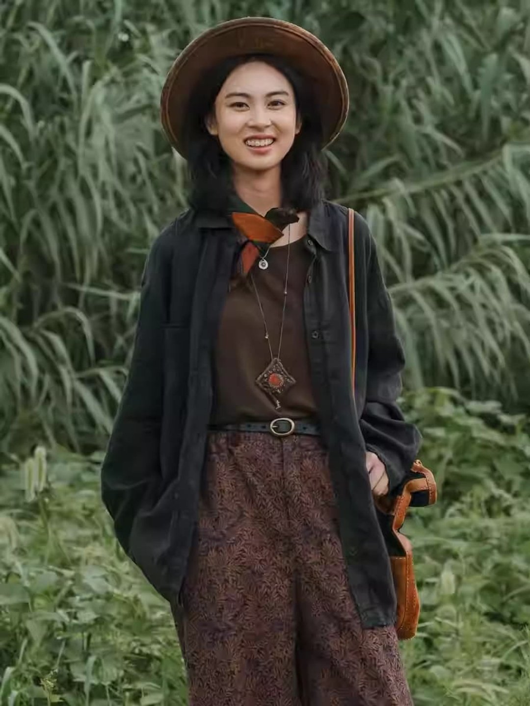 鹽黑色 全亞麻復古炒色鹽黑長袖襯衫 - 女装衬衫 - 棉 黑色