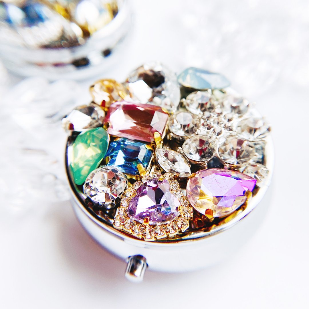 Pill case, Rhinestone,japan - 收纳用品 - 粘土 银色