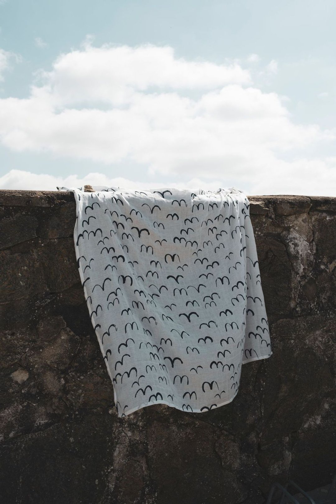 有机棉纱布包巾(海鸥) – BIRD MUSLIN BLANKET,Midnight Blue - 婴儿床上用品 - 棉 