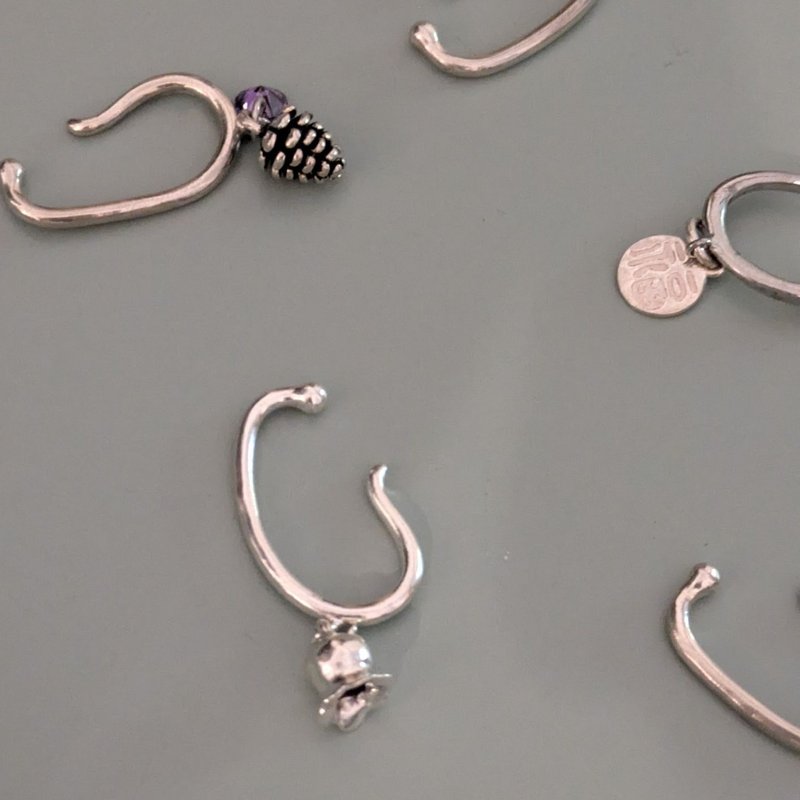 【纯银手作】无耳洞友善吊坠耳窝夹 - 耳环/耳夹 - 纯银 