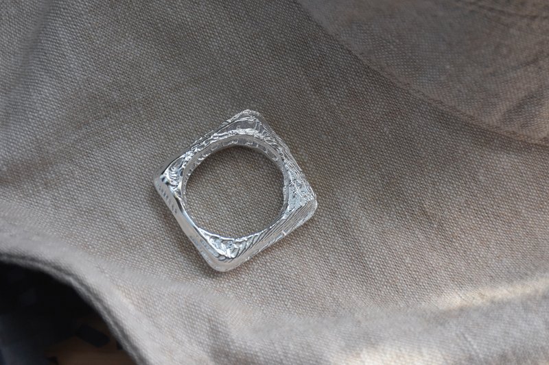 925银原创手工全肌理纯银方形几何戒指 - 戒指 - 纯银 银色