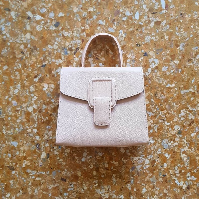 PINCH NO.1 (Sand 26 cm) Classic and Iconic Leather Handbag/Crossbody - 手提包/手提袋 - 真皮 卡其色