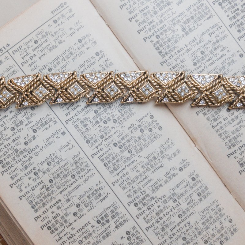 纯真选品 图腾风珍珠白钻手链 - 手链/手环 - 其他金属 金色