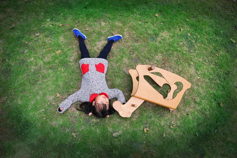 亚提斯=翻转你的童年-十二生肖摇马椅 - 儿童家具 - 木头 金色