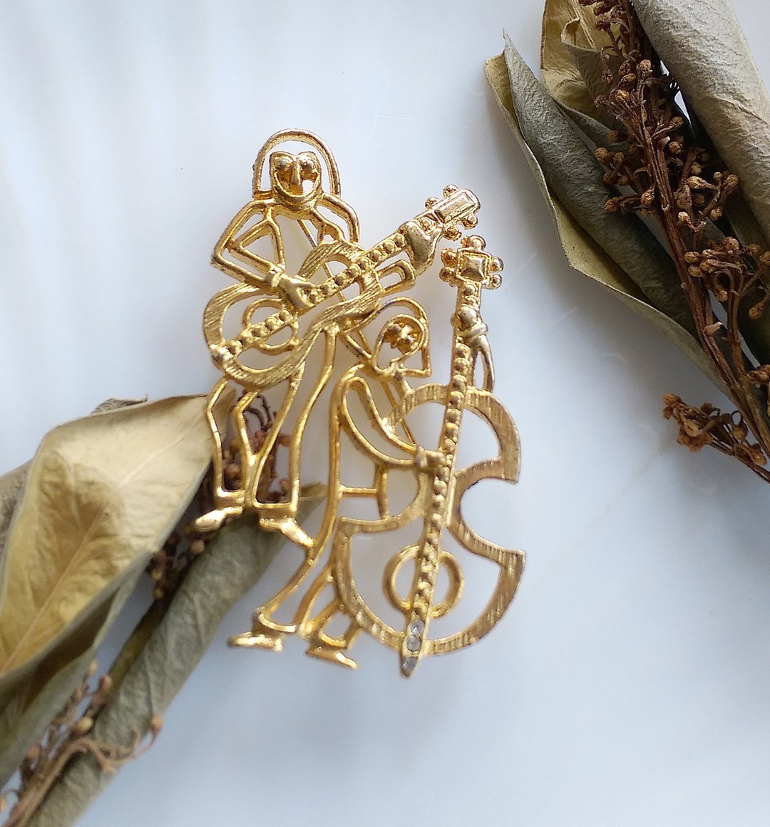 Vintage Jewelry  音乐人 吉他 大提琴 大型 别针  胸针 - 徽章/别针 - 其他材质 金色