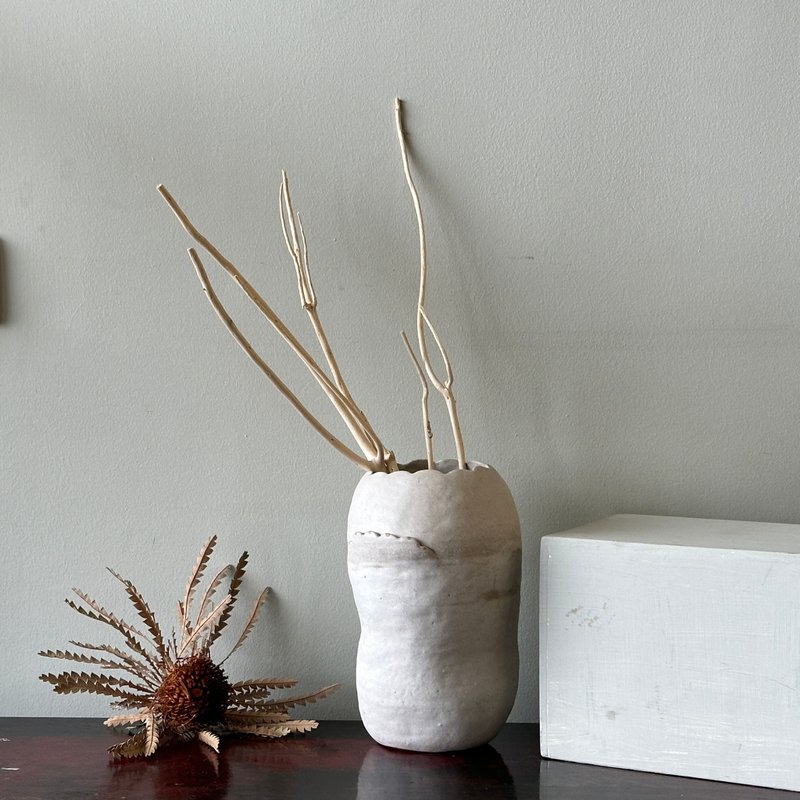 慢步云端 花器系列 - 花瓶/陶器 - 陶 白色
