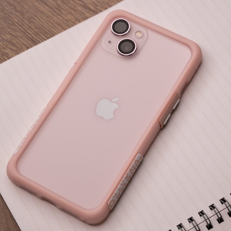 送品牌挂绳 iPhone 13 Pro NMDer 手机壳--情人节-爱的抱抱 - 手机壳/手机套 - 塑料 粉红色
